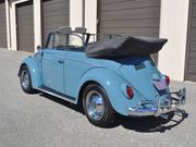 VOLKSWAGEN BEETLE Volkswagen Beetle - Classic Cabriolet